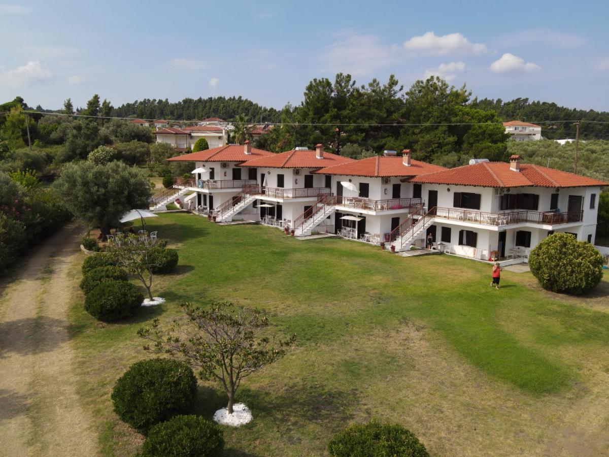 Ferienwohnung Antonio By The Sea Kriopigi Exterior foto